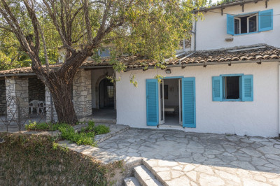 Marandohori Traditional Charm 001.jpg